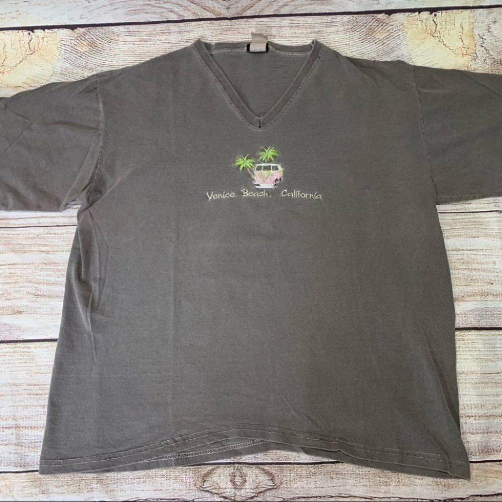 Vintage California Embroidered Tee Size Large